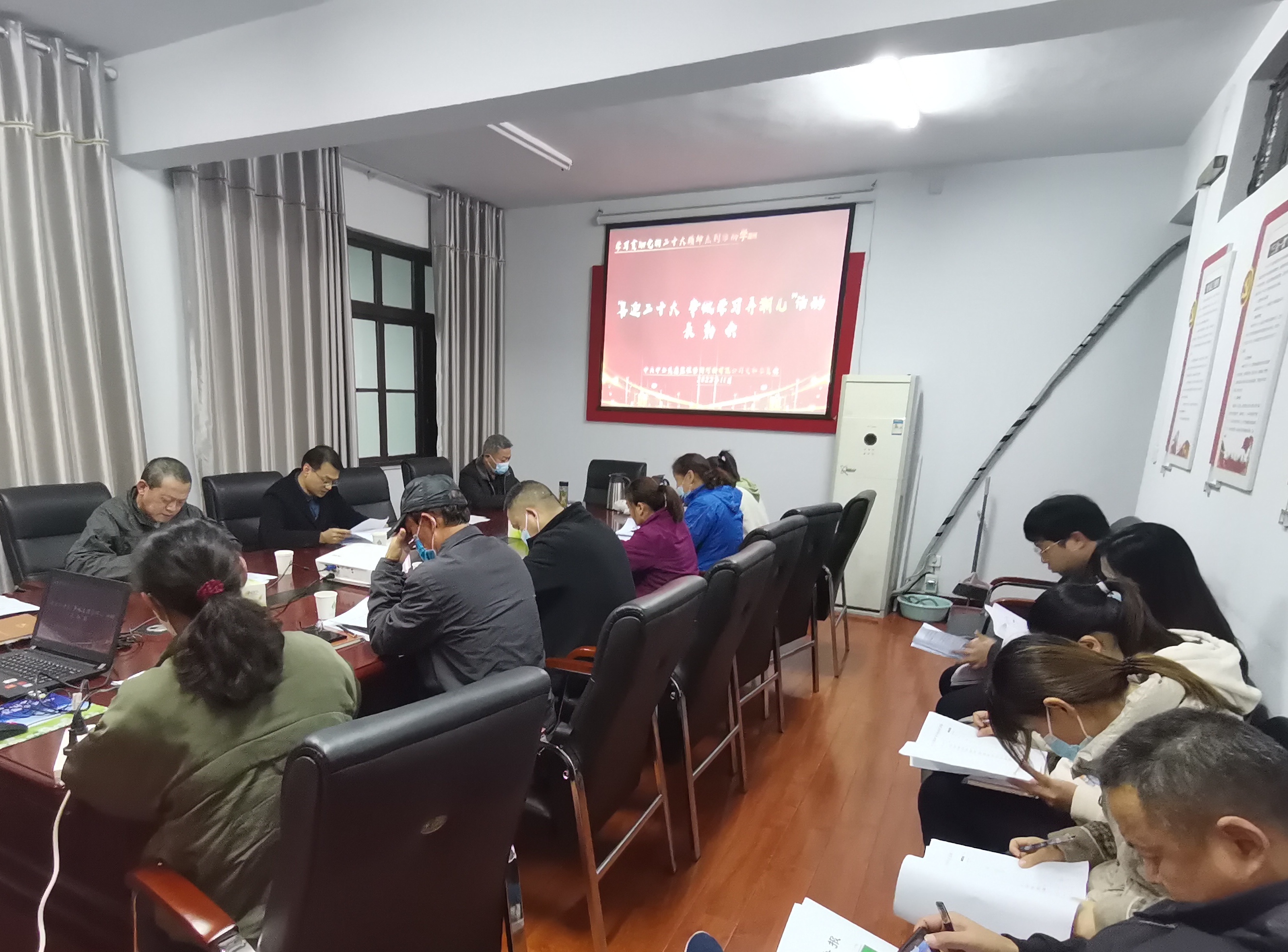 公司黨支部開展“喜迎二十大 爭做學(xué)習(xí)弄潮兒”主題黨日活動
